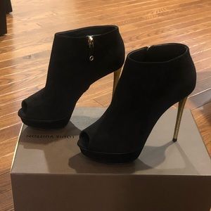 Louis Vuitton suede open toe booties